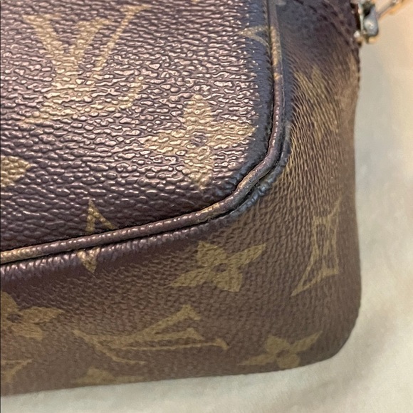 AUTHENTIC Louis Vuitton Trousse Pouch 23 Clutch - Picture 12 of 16